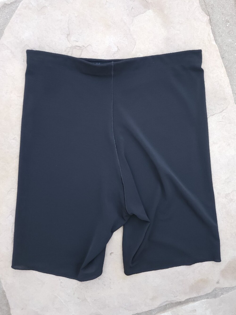 YITTY Mesh Me Smoothing Bike Shorts - Picture 2 of 4